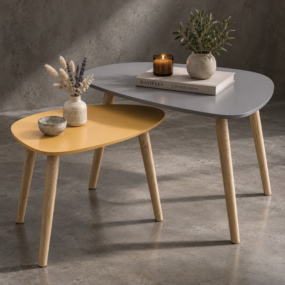 Duo de tables gigognes scandinaves triangulaires bois gris et jaune