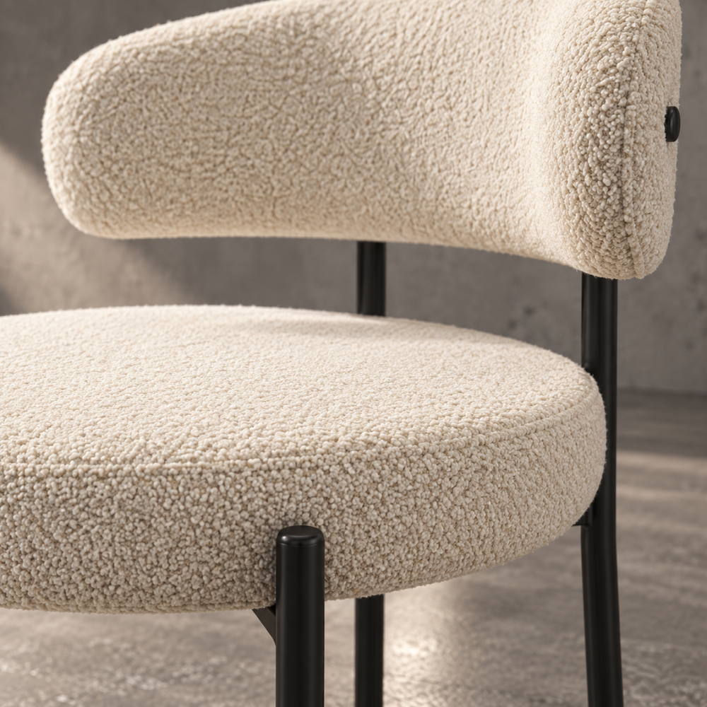 Chaises de salle à manger beige en tissu bouclé – vue 2