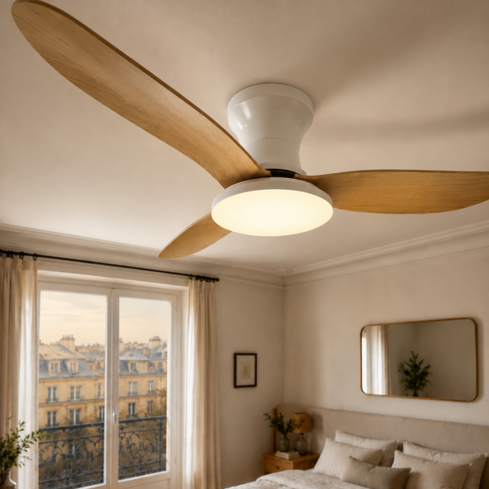 Plafonnier ventilateur LED blanc et bois clair – vue 3